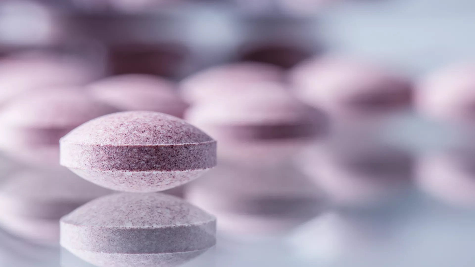 Wenyang Jiedu Tongluo Formula pills improving diabetic kidney disease