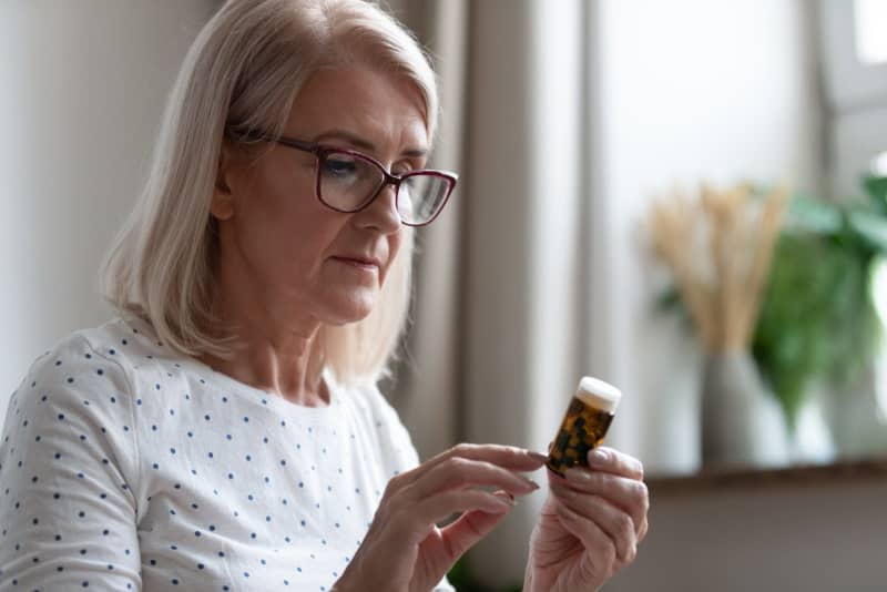 Metformin pill container for aging and diabetes