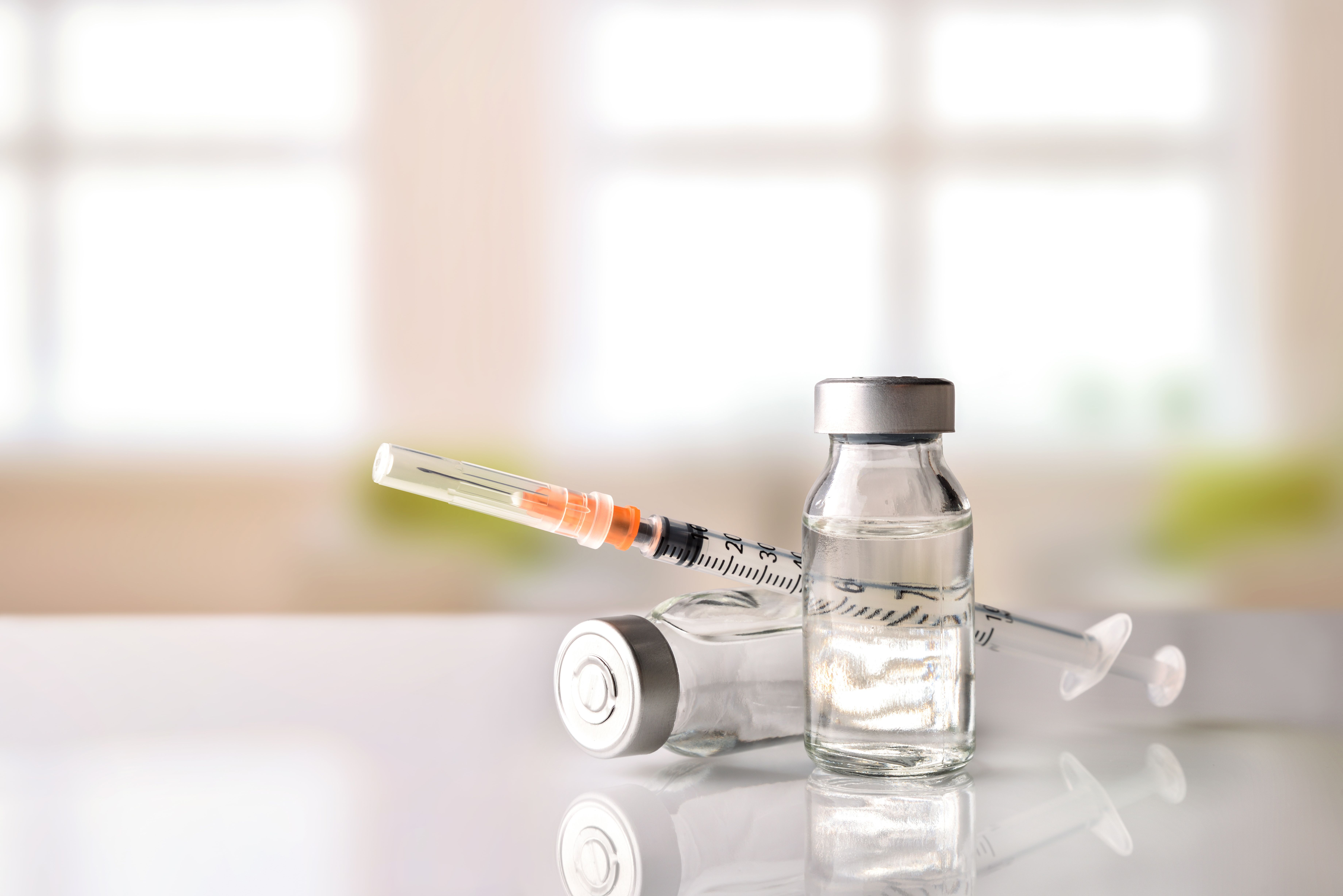 Stem-cell-derived islet cell therapy for type 1 diabetes